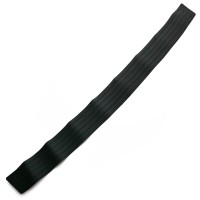 Накладка на задний бампер резиновая (черная) 900*70 мм